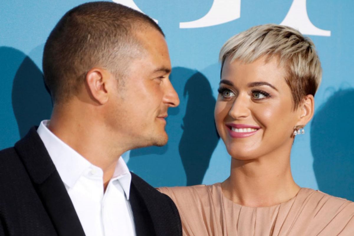 Katy Perry dan Orlando Bloom bertunangan