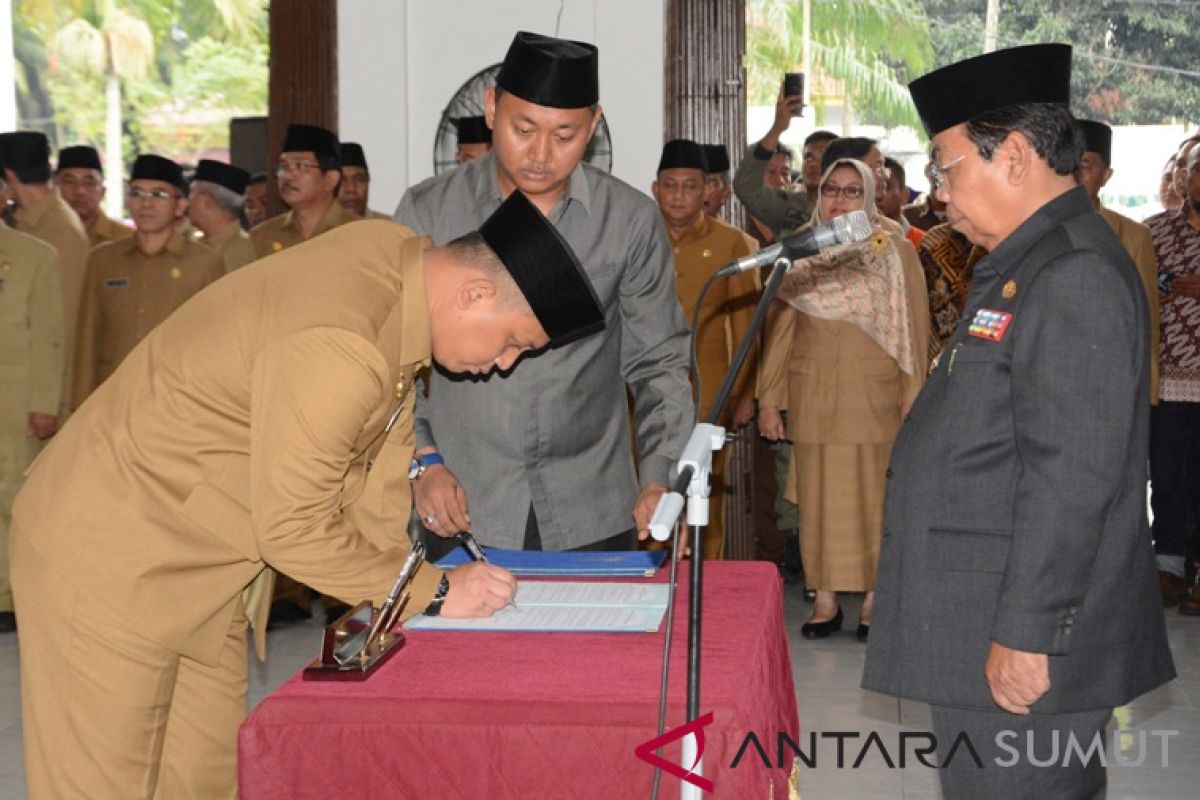 Wakil Bupati Deliserdang minta pejabat baru harus profesional