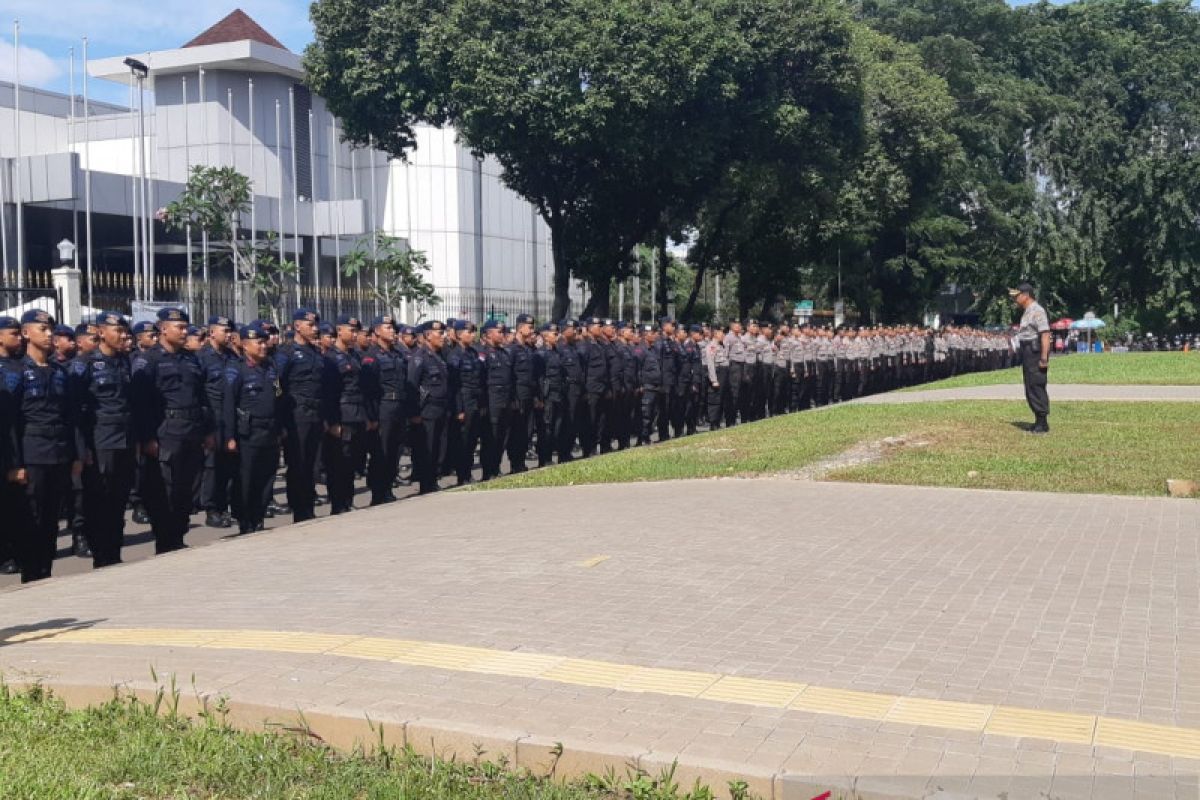 Personel gabungan TNI-Polri gelar apel pengamanan