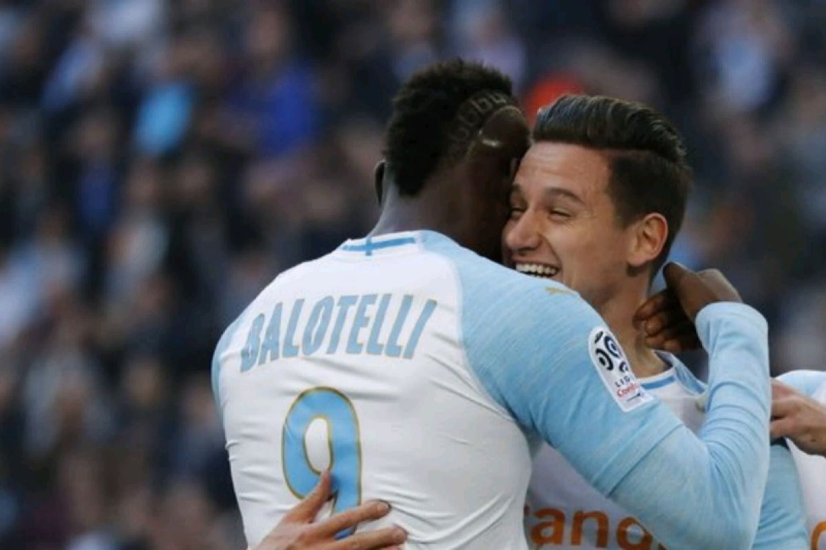 Balotelli bawa Marseille naik ke empat besar Liga Prancis