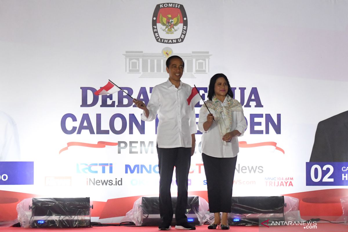Jokowi arrives for second round debate
