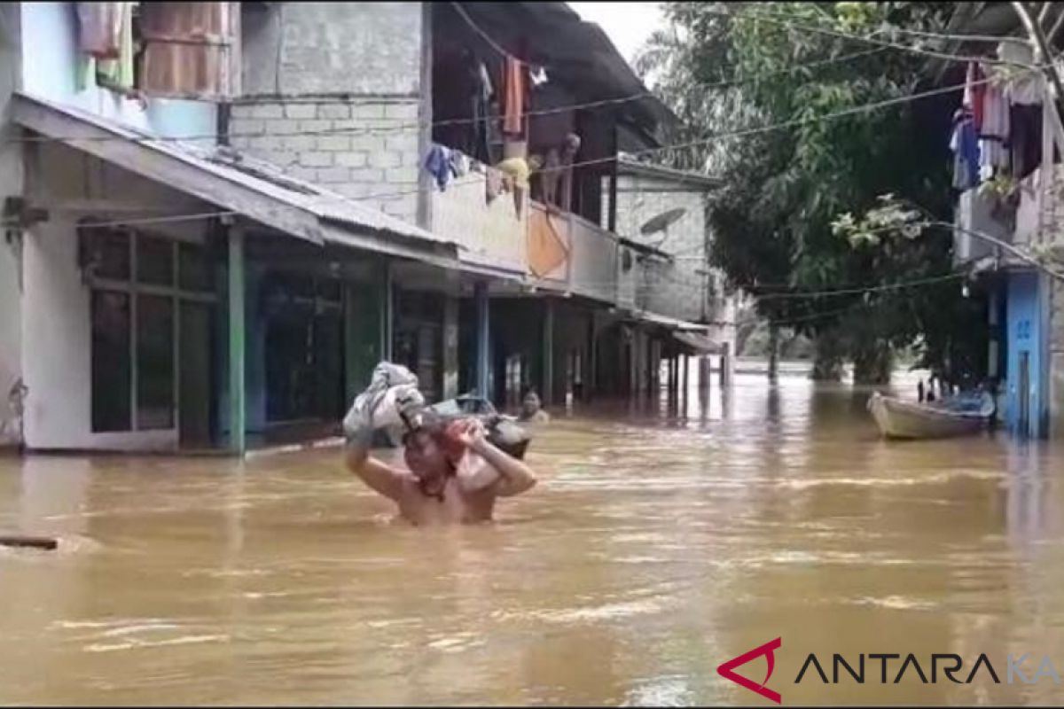 BPBD Landak sudah evakuasi korban banjir