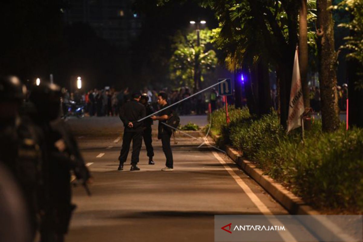 Pasca-Ledakan di Parkir Timur GBK, Paspampres Cek Kendaraan Para Capres