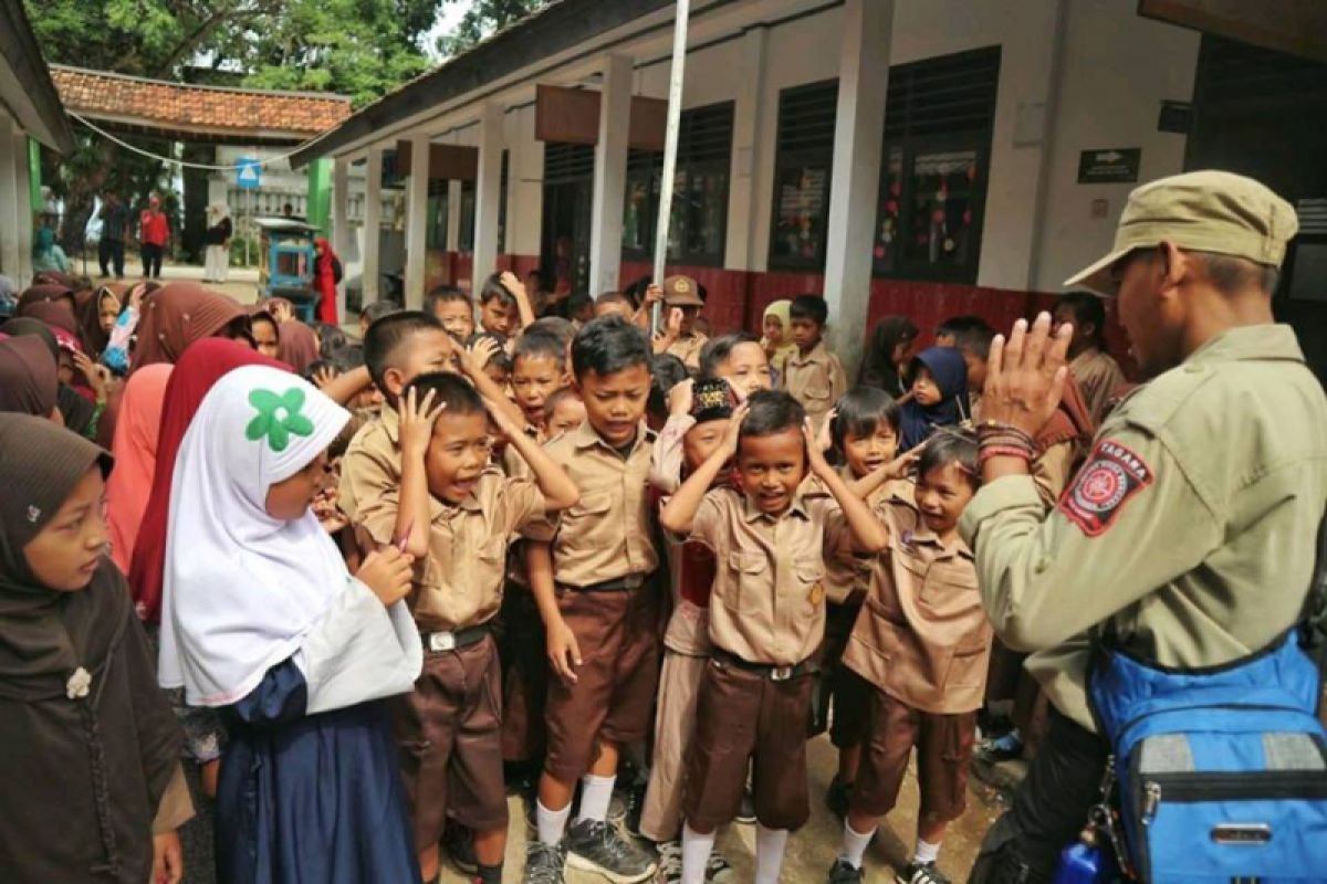 Tagana Berikan Edukasi Hadapi Bencana bagi Siswa Pandeglang