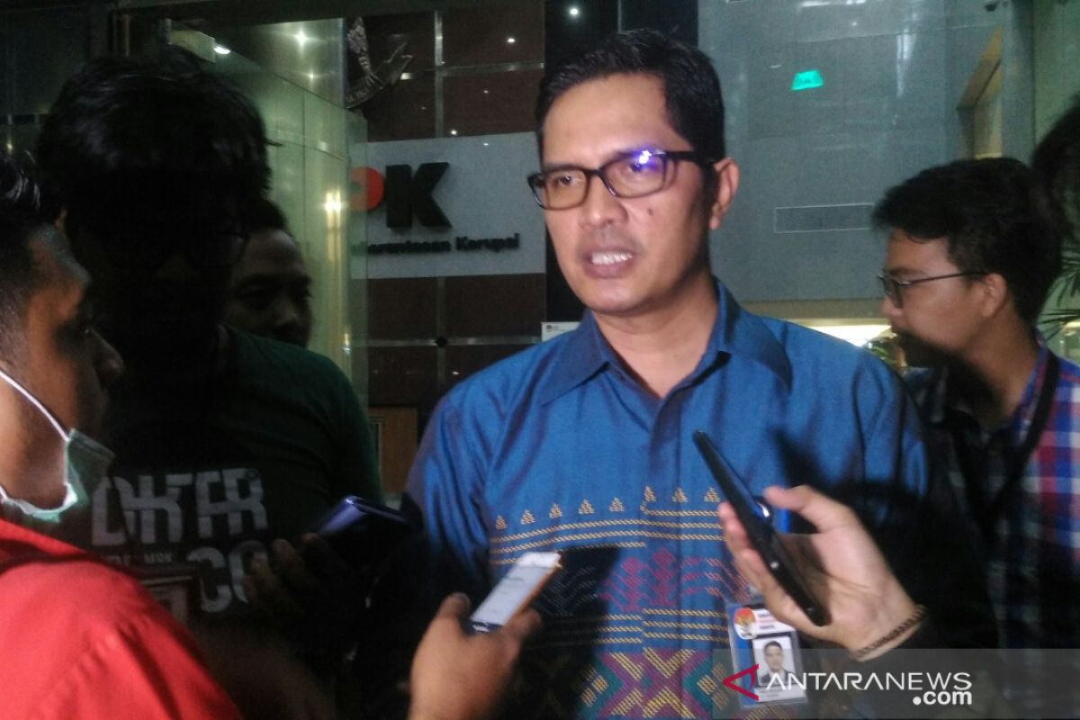 KPK panggil Sekjen DPR terkait kasus Taufik Kurniawan