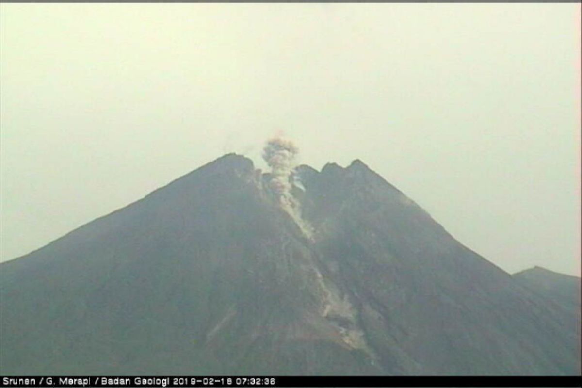 Gunung Merapi enam kali keluarkan awan panas guguran