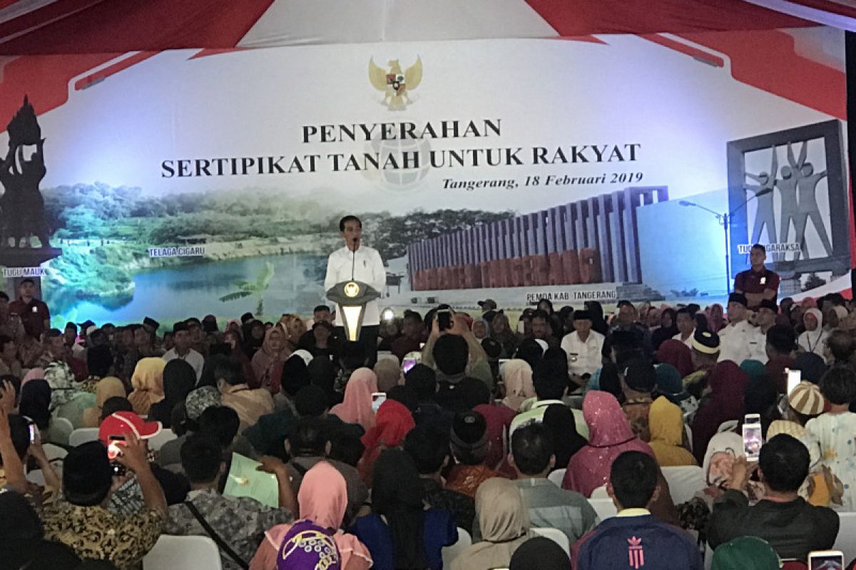 Presiden: sertifikasi rakyat bukan untuk permudah perusahaan properti kuasai lahan