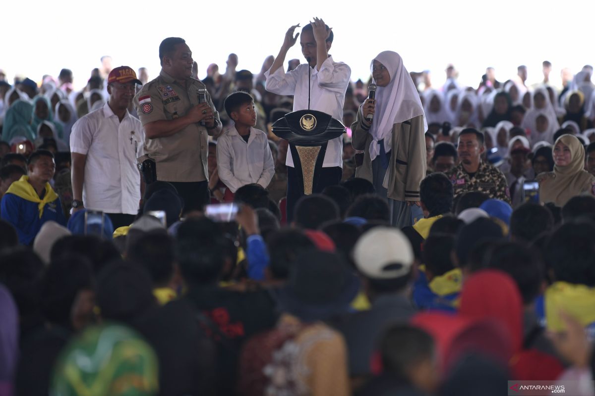 Jokowi minta warga pesisir Pandeglang harus siaga bencana