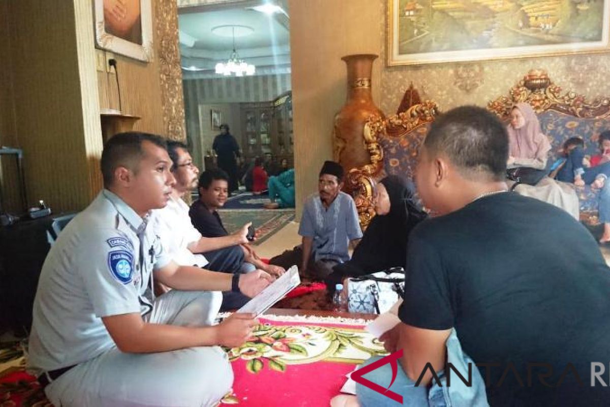 Jasa Raharja Riau serahkan santunan eks pemain PSPS Pekanbaru