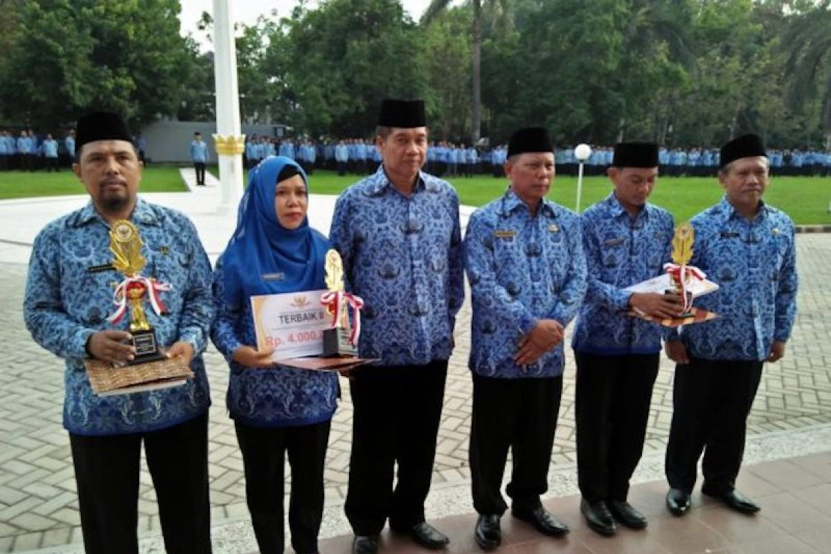 Tiga ASN Pemkab Lombok Timur berprestasi dapat penghargaan