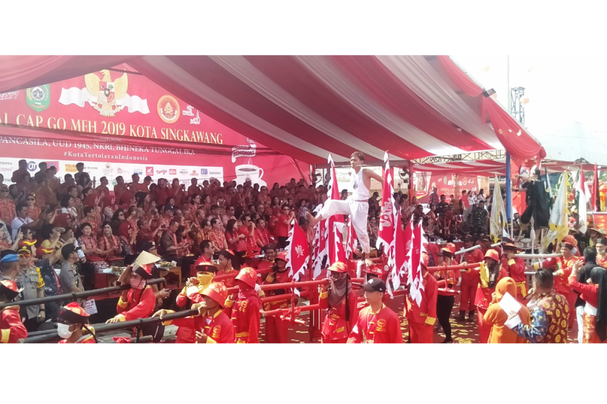 Pelepasan ribuan parade tatung di Singkawang