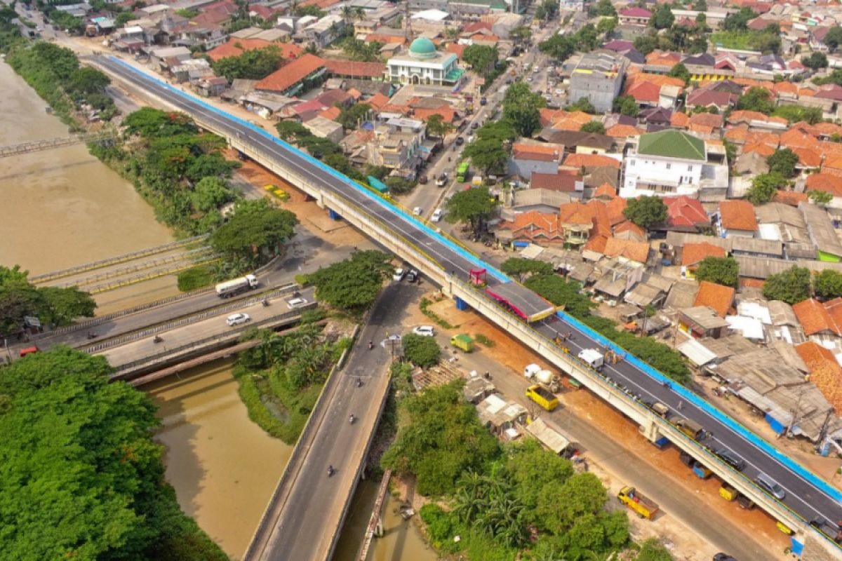 Jembatan layang Tegalgede Bekasi akan dipasang lampu PJU
