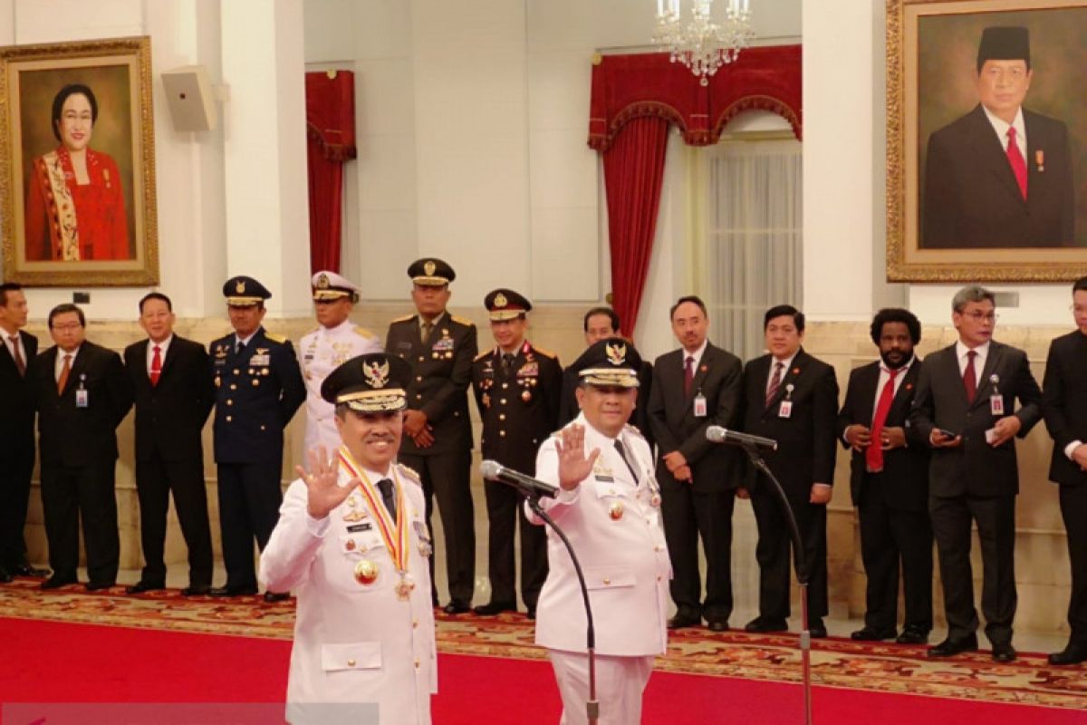 Usai dilantik di Istana, ini target pembangunan gubernur baru Riau