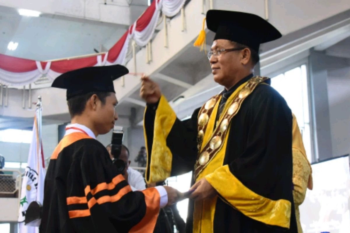 Unimed wisuda 1.480 lulusan, Rektor sebut profesi guru semakin diminati