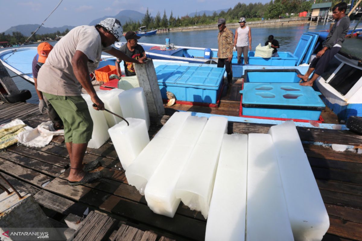 Kebutuhan es batangan untuk nelayan di Lhokseumawe meningkat