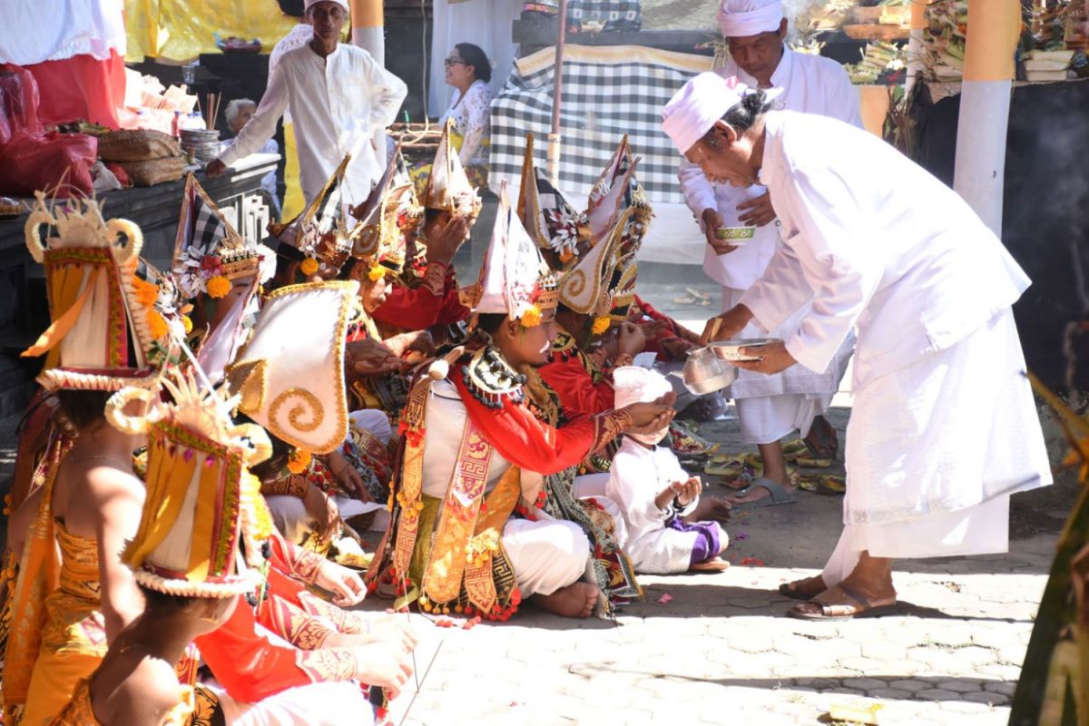 Desa Laplap Denpasar gelar ritual 