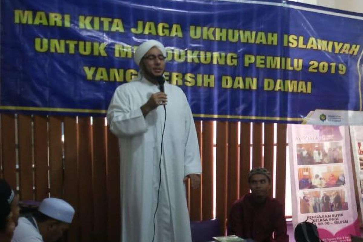 Ulama serukan masyarakat tidak terpecah belah karena hoaks