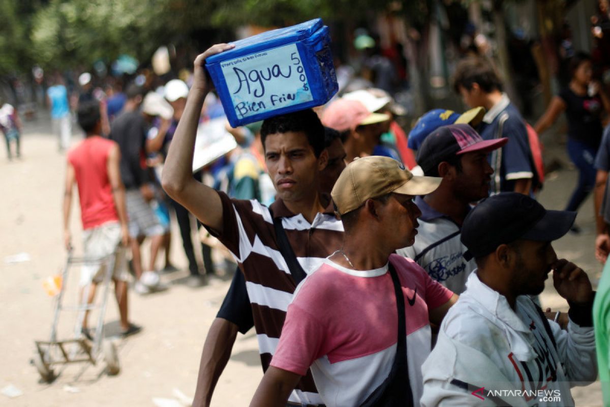 Kolombia akan beri status hukum sementara untuk imigran asal Venezuela