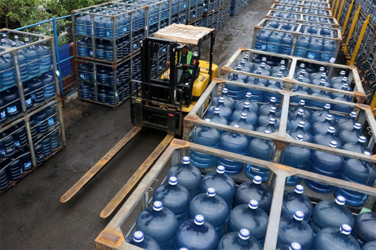 Aqua Solok lanjutkan CSR program akses air bersih pada 2019