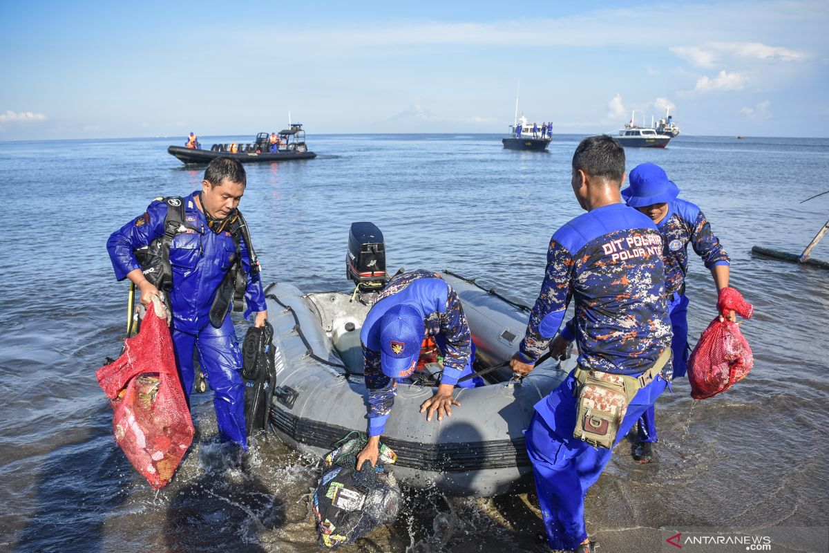 Fifty tons of marine debris picked up from Wakatobi: official