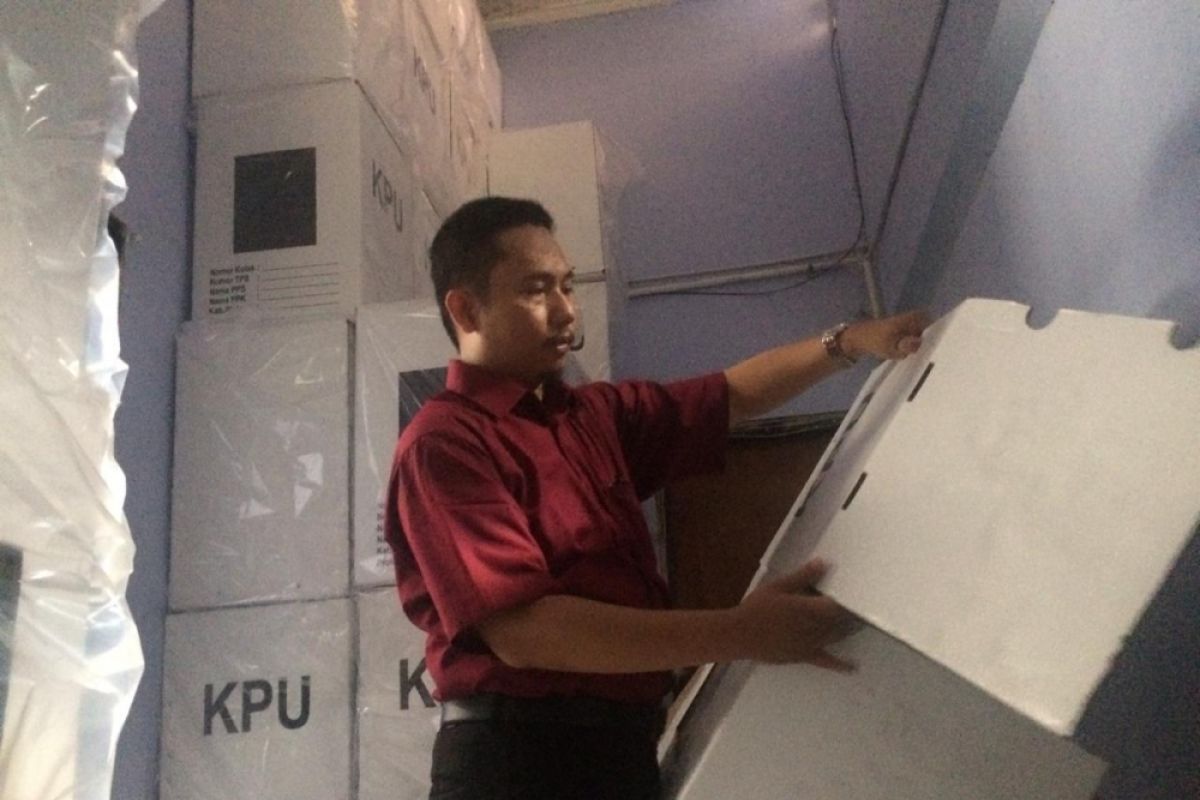 KPU Sleman selesaikan perakitan kotak suara Pemilu 2019