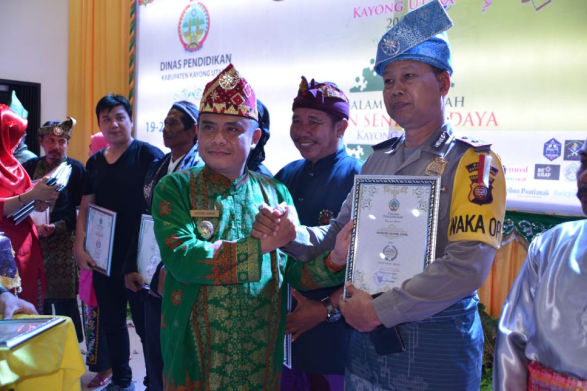 Puluhan penghargaan bidang seni budaya di Kayong Utara