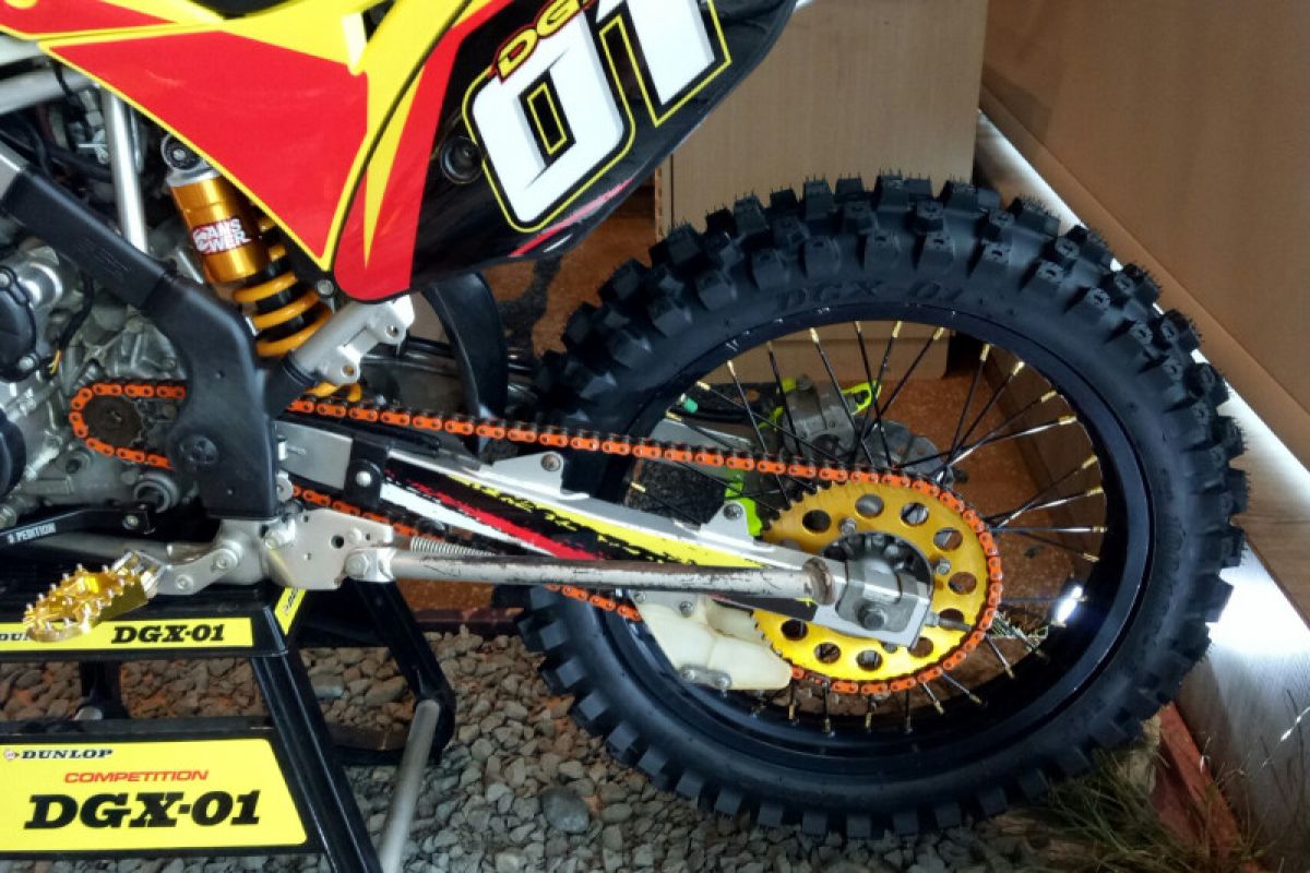 Dunlop rilis ban motor offroad DGX-01