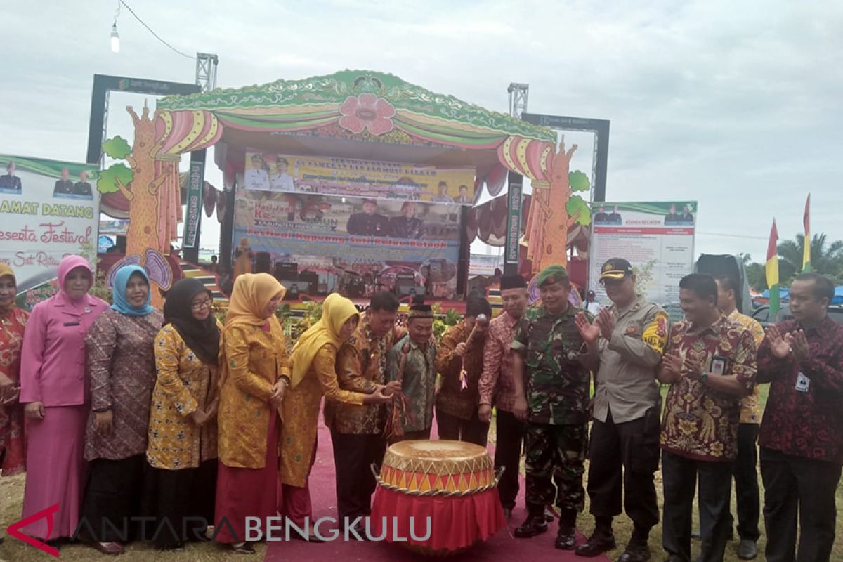 Bupati Mukomuko buka pameran produk unggulan daerah