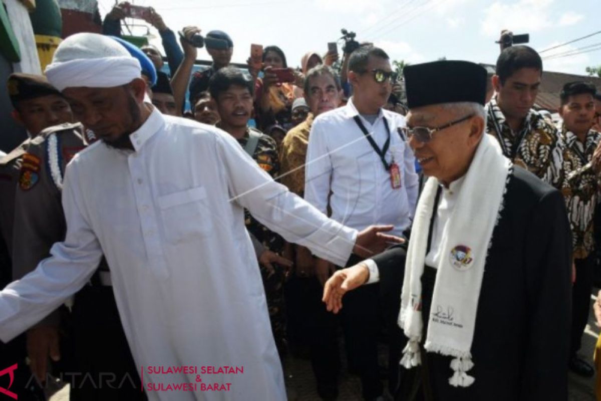 Cawapres Maruf Amin ziarah ke Makam Ulama Syekh Yusuf