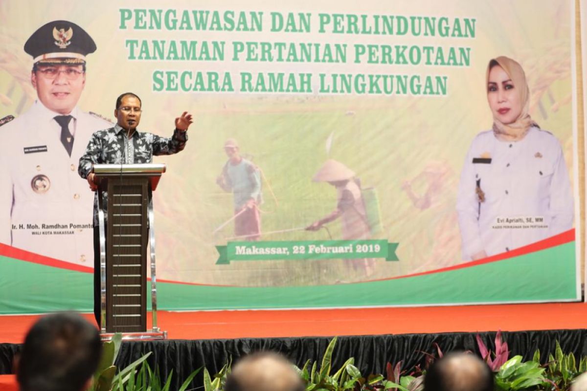 Wali Kota Makassar apresiasi keberhasilan petani kota