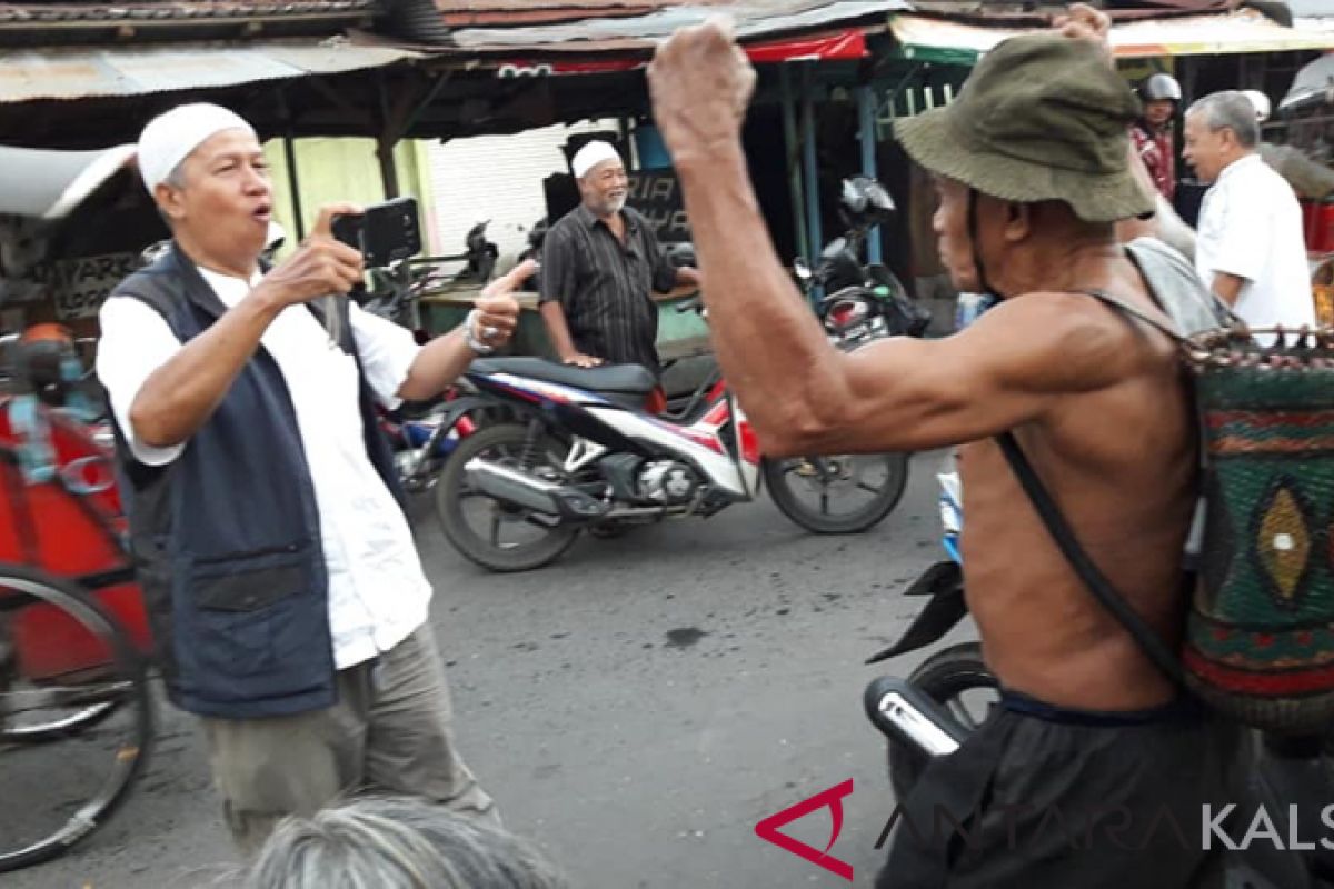 Kai Api tetap bugar berkat minum minyak tanah