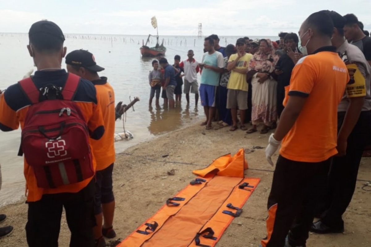 Mayat dalam karung ditemukan di Pantai Telukawur