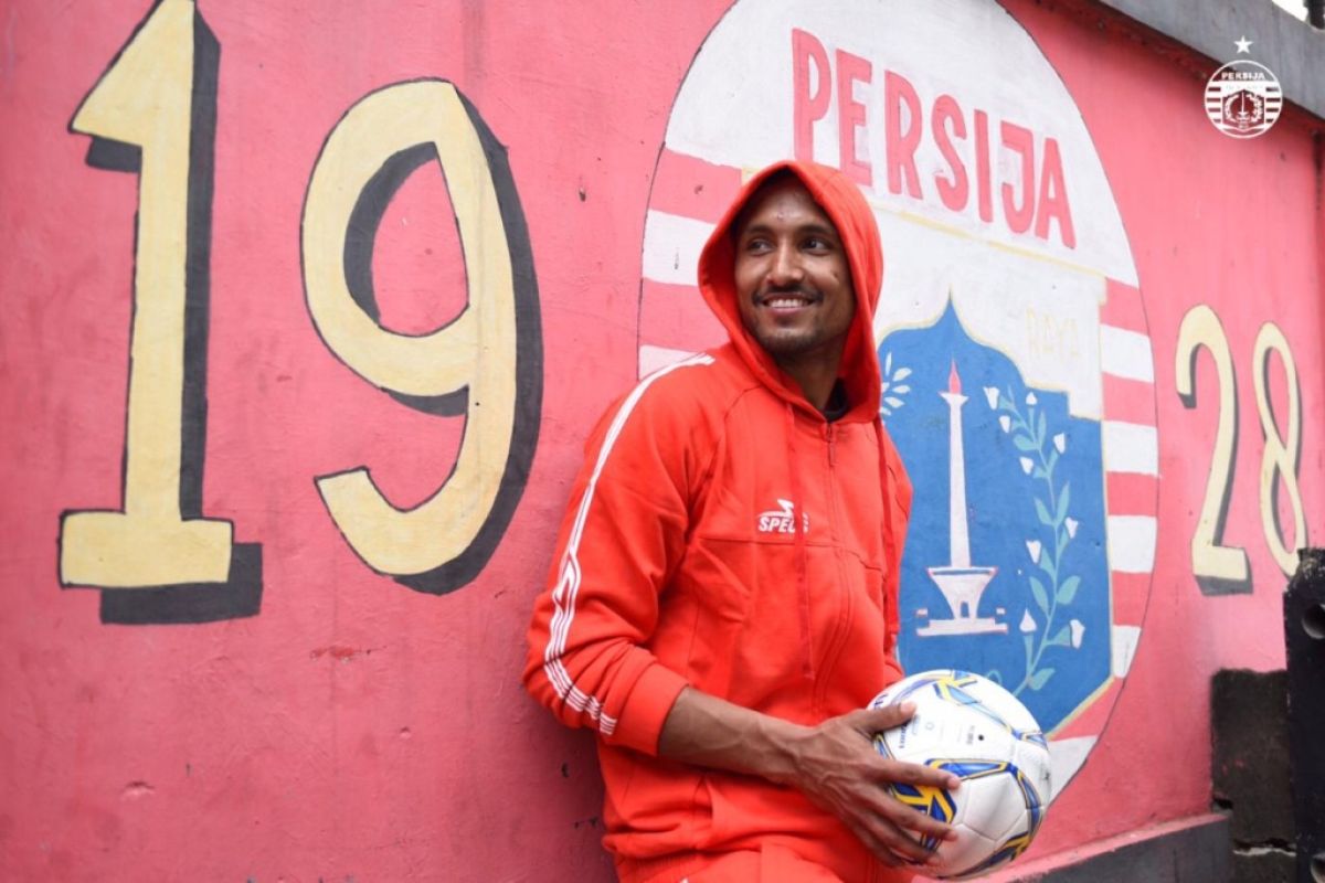 Persija rekrut kembali Rohit Chand gantikan Jahongir