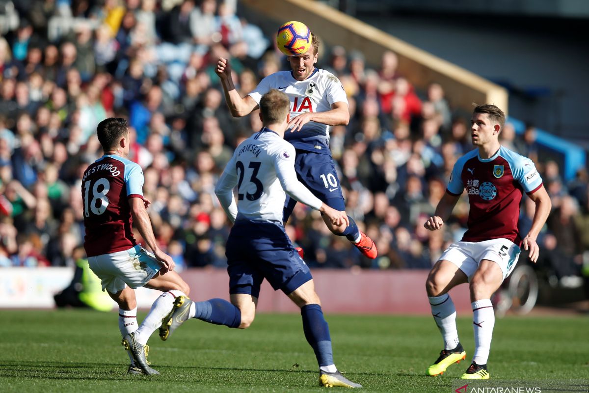 Harry Kane ingin  timnya terus membangun momentum sejak awal musim