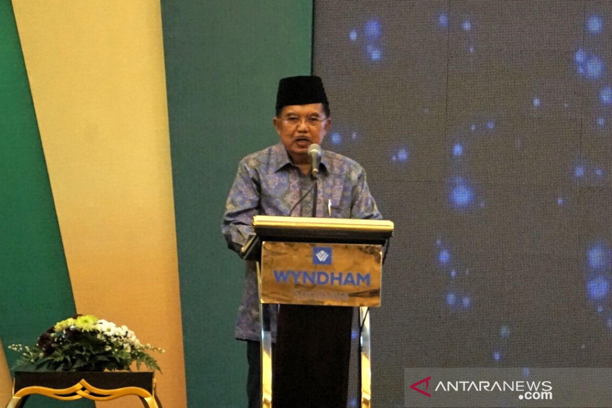 Vice President Kalla to install PMI chairmen in Sulawesi
