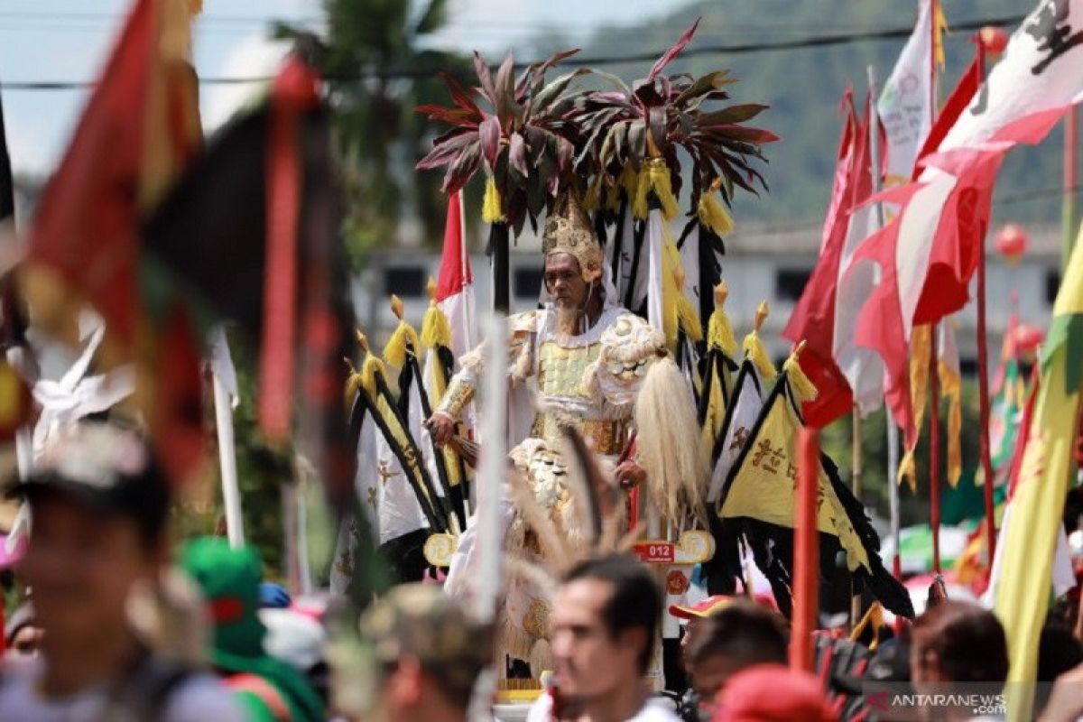 Turis China dilarang masuk, Festival Cap Go Meh Singkawang tetap meriah