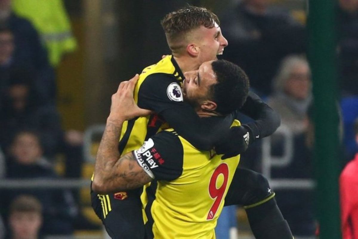 Dua pemain Watford cukur Cardiff 5-1