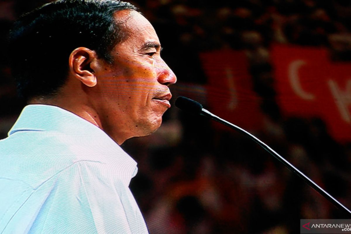 Jokowi tunggu penerima konsesi besar kembalikan tanah ke negara