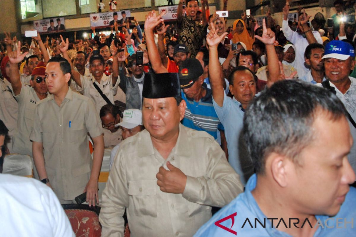 Prabowo Subianto menyapa ratusan petani Mojokerto