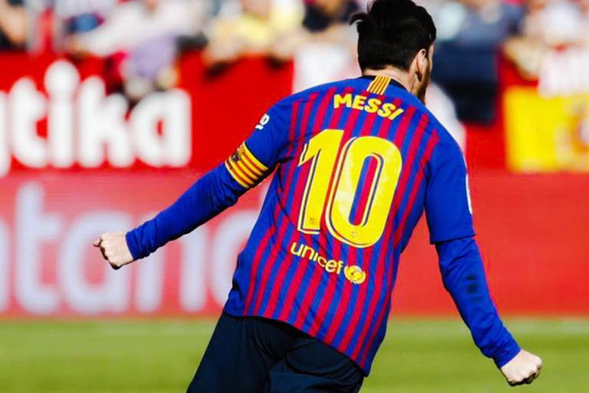 Messi hattrick ke-50, Barcelona bekuk Sevilla 4-2