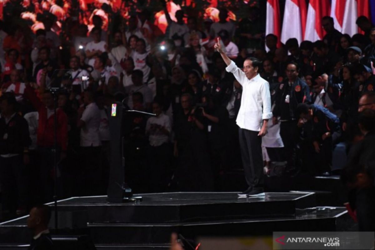 Jokowi: saya sudah bagian dari pasar rakyat
