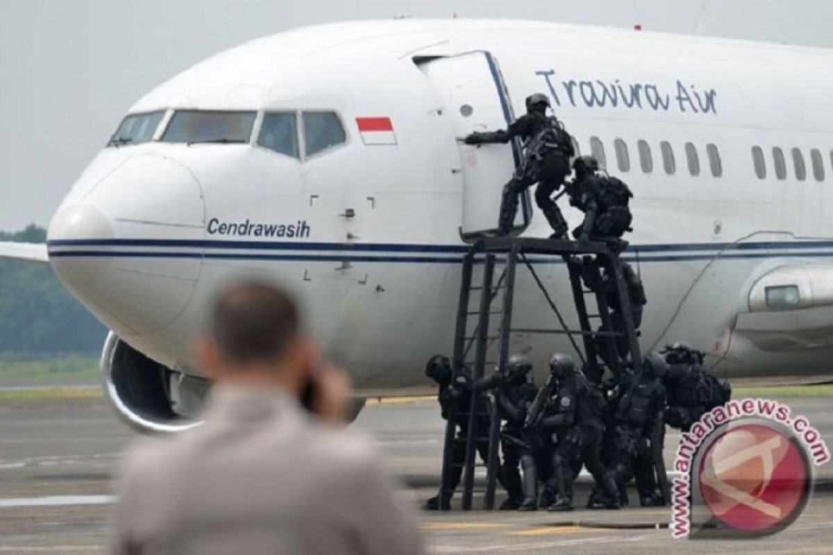 Pasukan khusus Bangladesh Tembak Mati Pembajak Biman Bangladesh Airlines