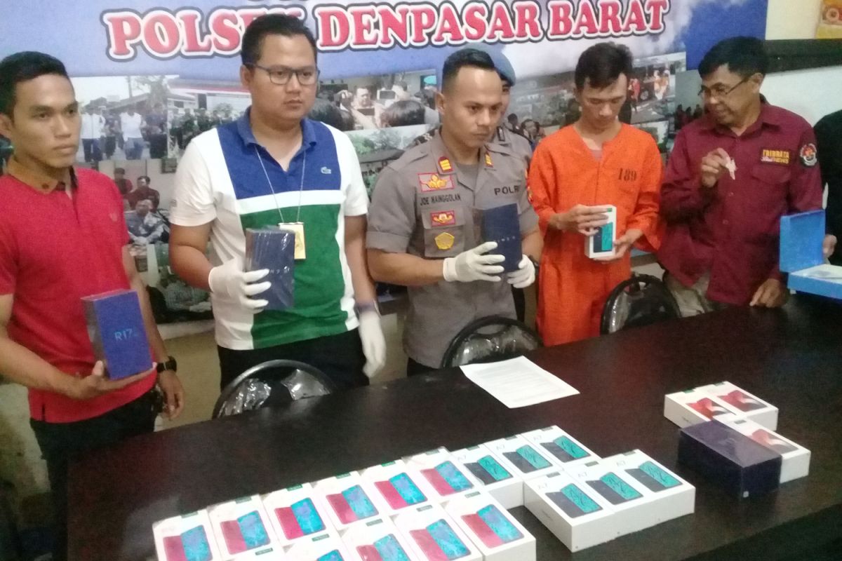 Gasak 26 unit telepon, pembobol toko di Denpasar Barat diringkus polisi