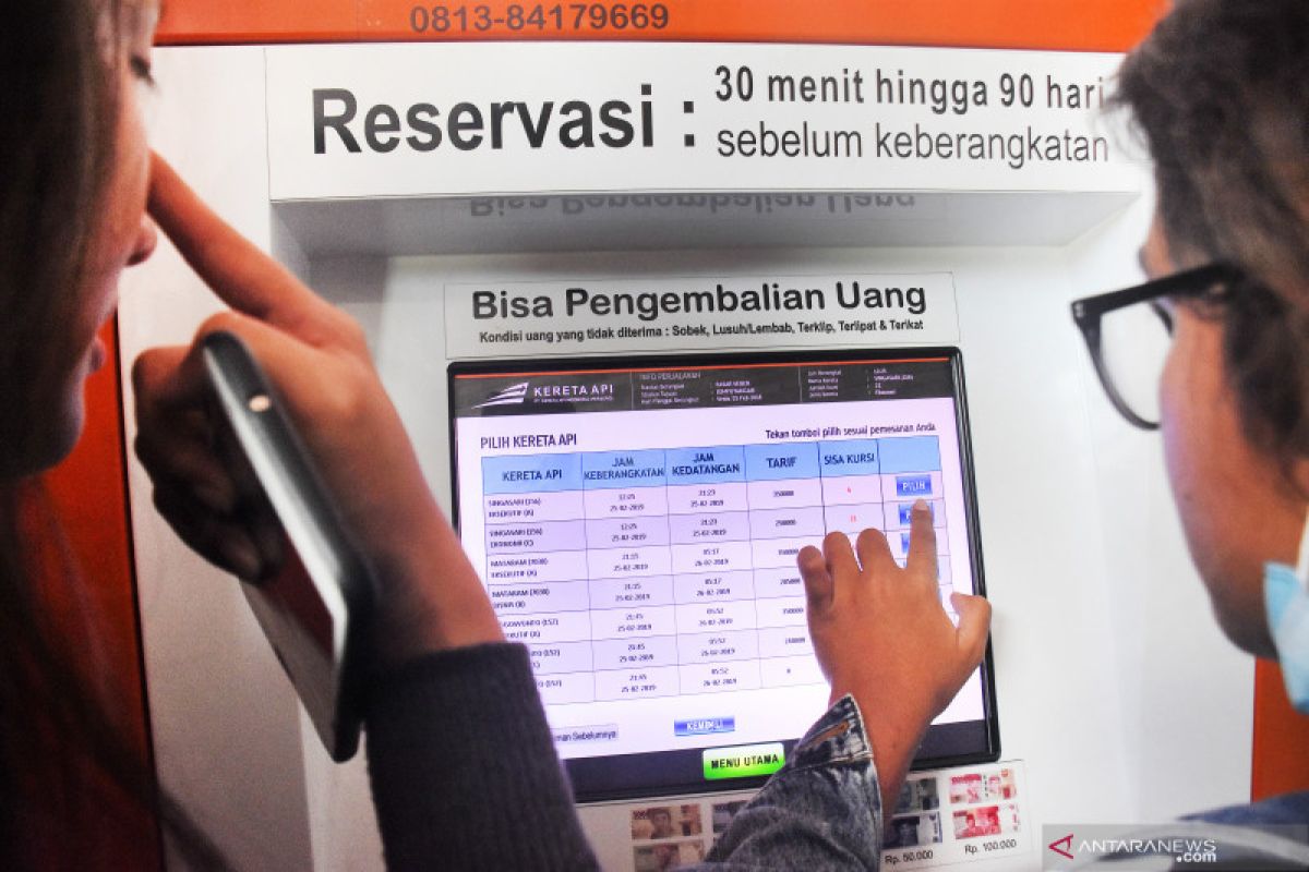 Tiket KA lebaran di Daop 8 Surabaya masih tersedia 79 persen