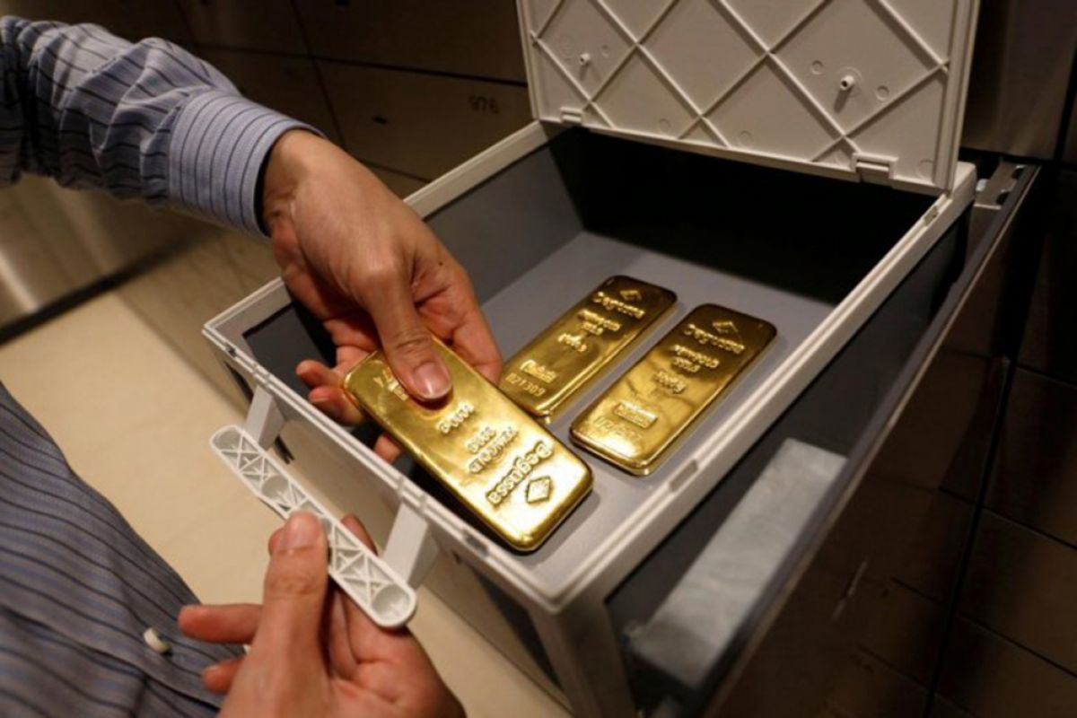 Emas bangkit karena koreksi harga setelah jatuh ke terendah tiga bulan