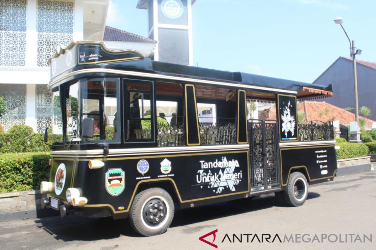 Purwakarta terima bus wisata dari Pemprov Jabar
