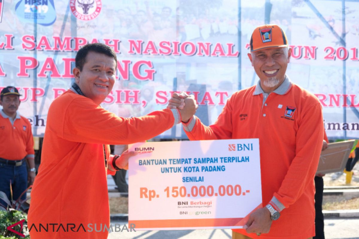 BNI Sumbang 500 tempat sampah terpilah, wujud kepedulian pada lingkungan