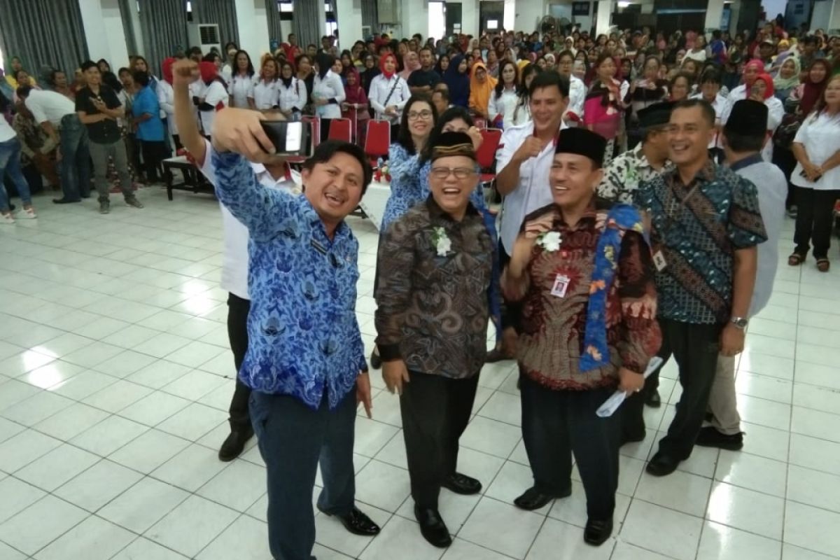 Pangemanan Hadiri Pengukuhan Pengurus DPC HIPMIKIMDO Kota Bitung 2019-2024