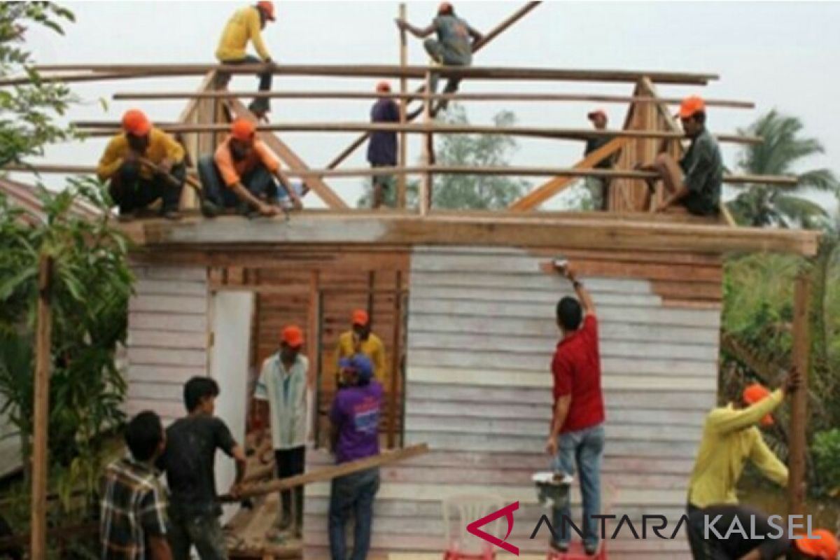 Kementerian PU-PR entaskan 3.095 rumah tak layak di Pesisir Selatan