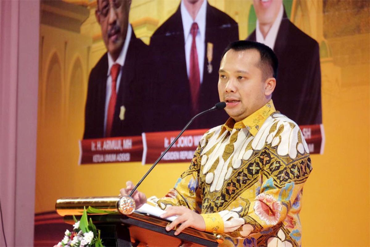 Ridho Ficardo Sampaikan Kajian Akademik Di Rakernas Adeksi